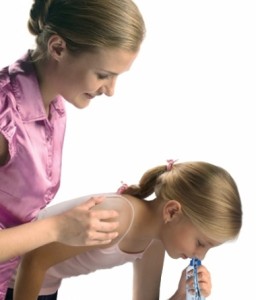 Промывание носа ребенку: как делать такую процедуру и чем она полезна?